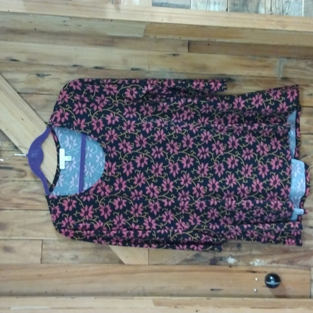 2 FOR $15 Chaus New York Vintage Women's Pink Black Chaise Tunic Floral Shirt- M
